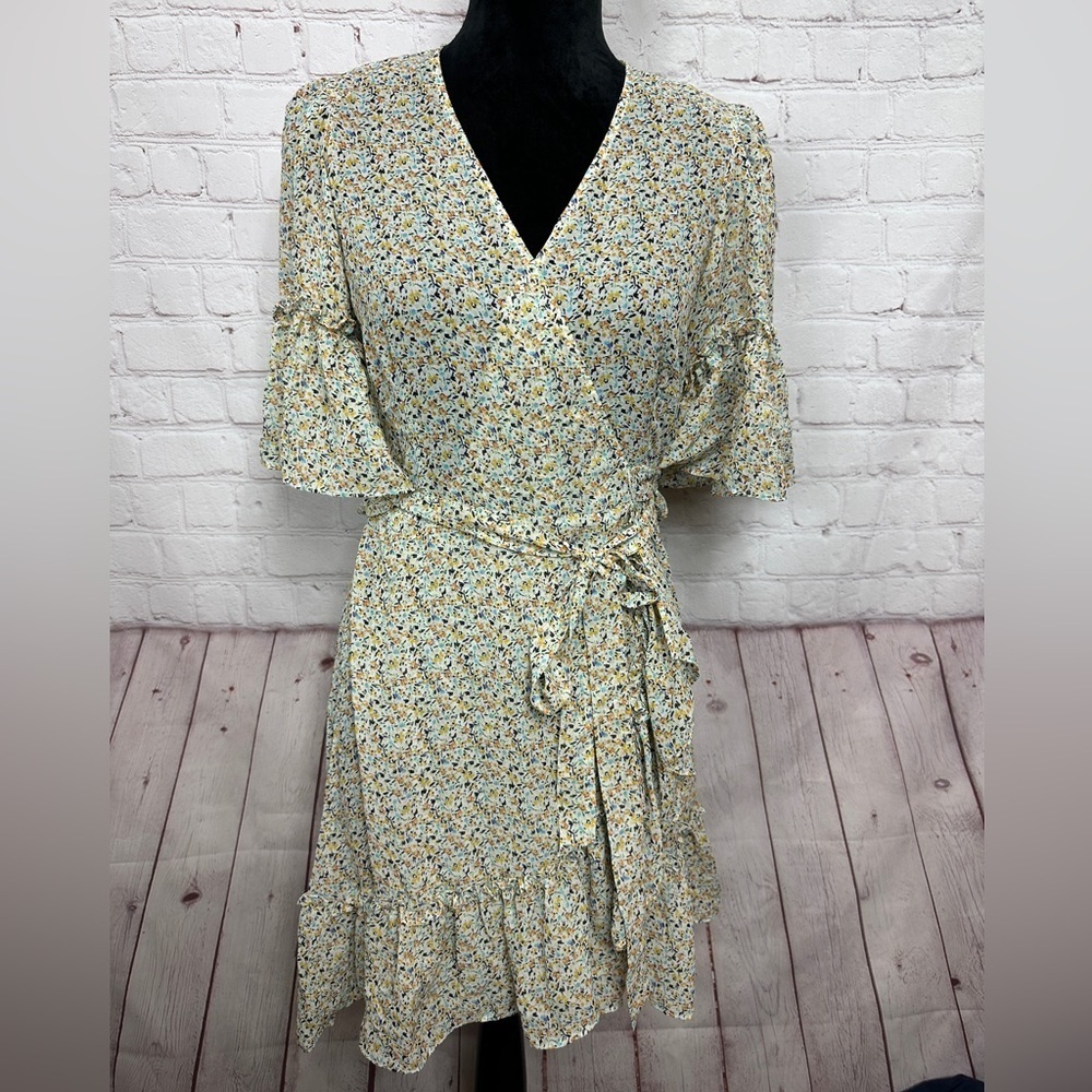 C & V Chelsea & Violet floral print ruffle knee length sheer wrap dress, sz S